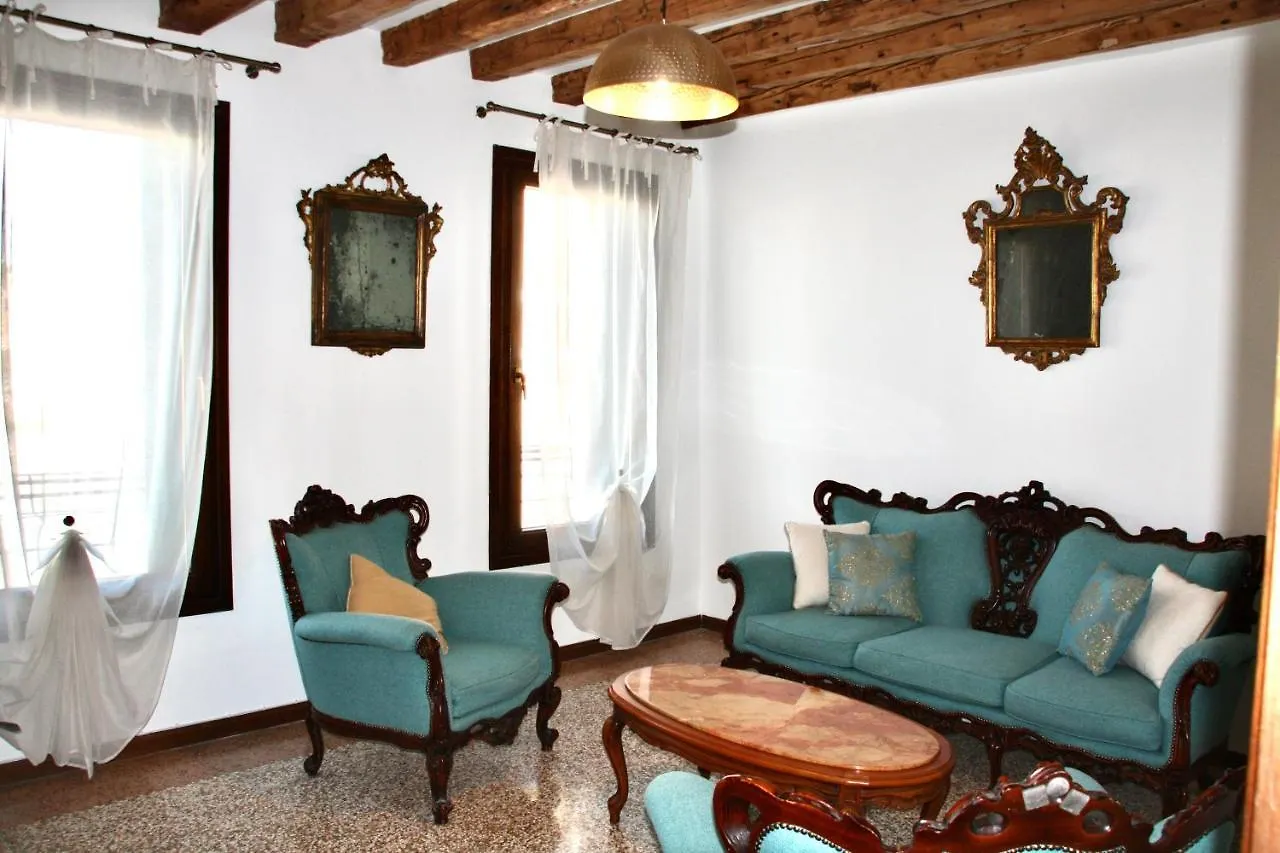 Rialto Grand Canal View Apartment Venice Italy