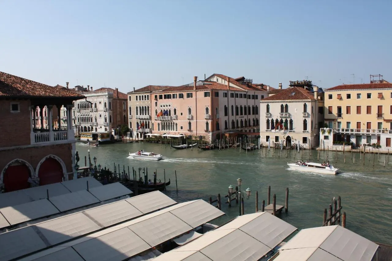 Rialto Grand Canal View Apartment Venice